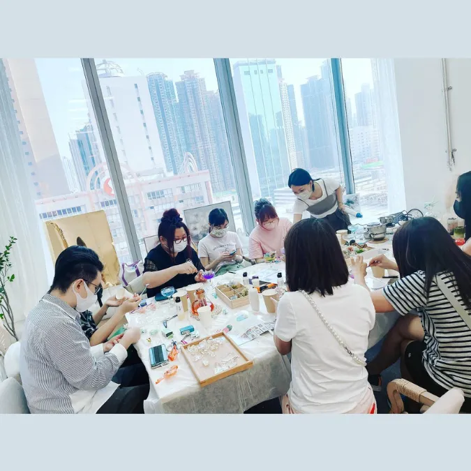 Floral Candle Holder   Natural Soy Wax Perfumer Workshop 2 hours